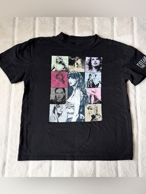 Taylor Swift Eras Tour T-Shirt Black Size Medium